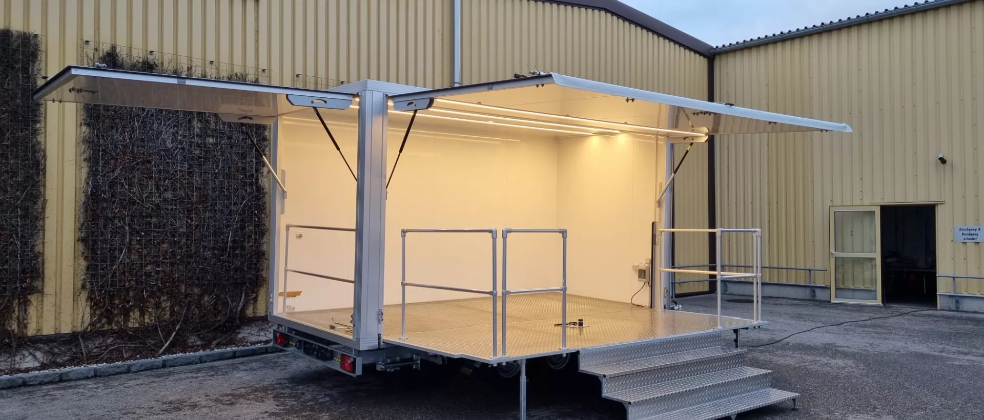 HUMER Promotionanhänger Kindergarten