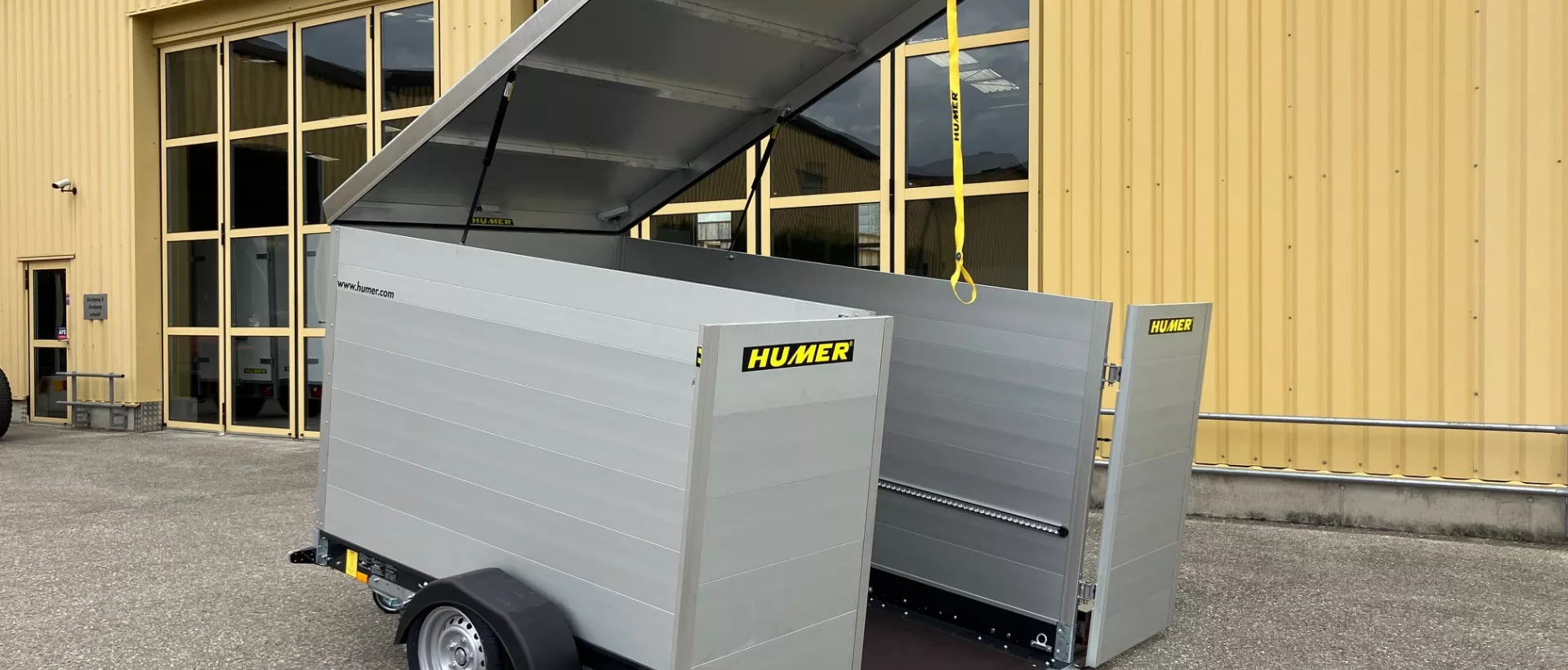 Absenkanhänger Liftomat offen