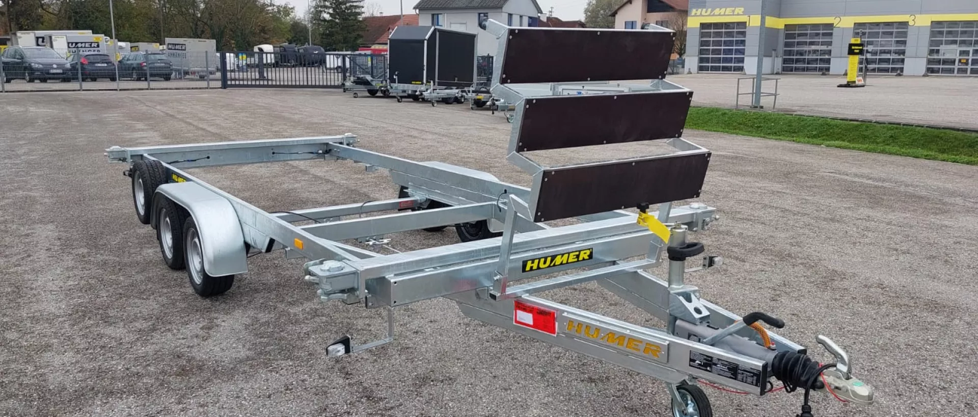 HUMER Farhgestell von vorne