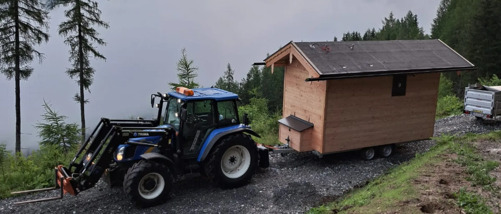 HUMER Fahrgestell mobile Hütte