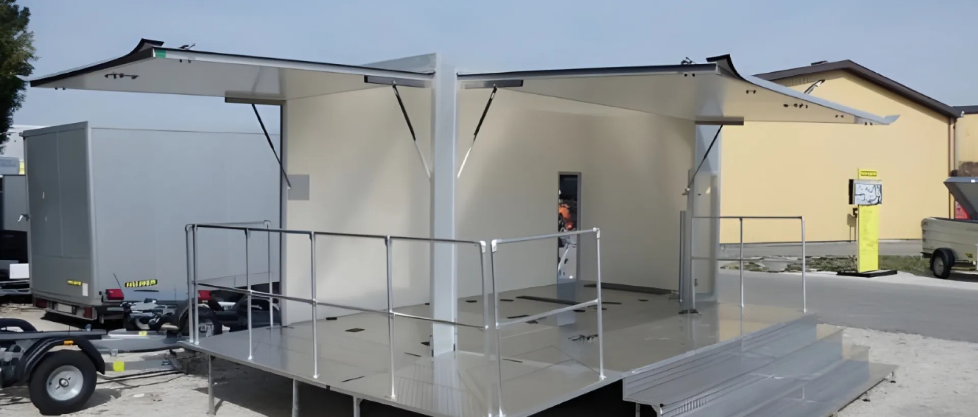 Gebrauchte Promotionanhänger von HUMER