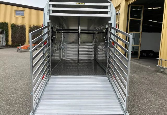 Sonderbau ifor Williams hinten offen