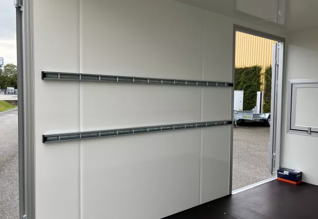 Kofferanhänger Ladesicherung