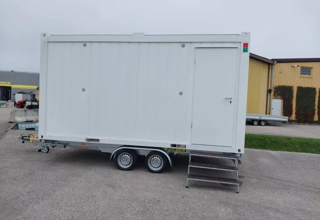 HUMER Fahrgestell mit Container seite 
