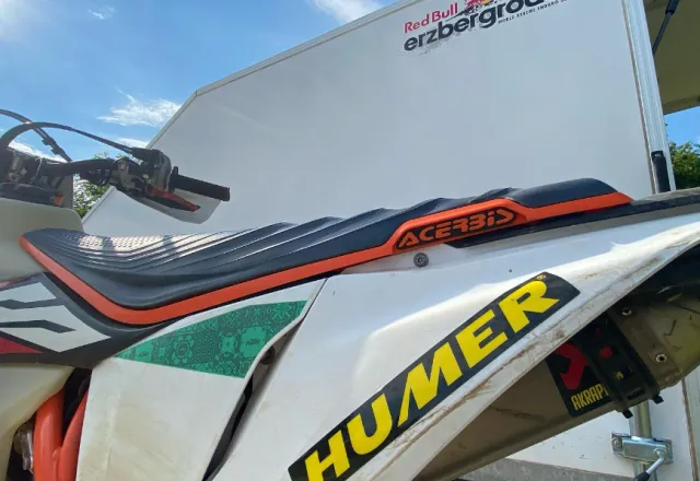 HUMER auf dem Erzbergrodeo