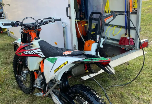 HUMER Erzbergrodeo