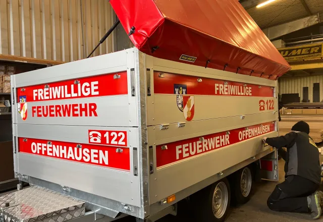 HUMER Sonderbau Pritschenhochlader offen