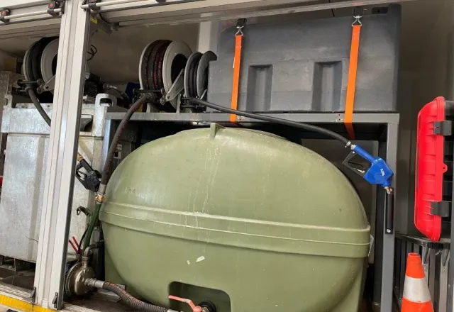 Humer_sonderbau_TandemTieflader-Kofferaufbau Detail