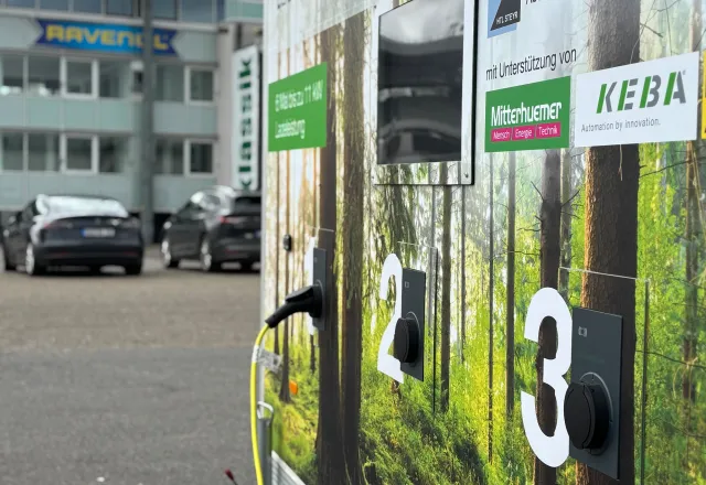 Detailansicht des HUMER Anhängers 