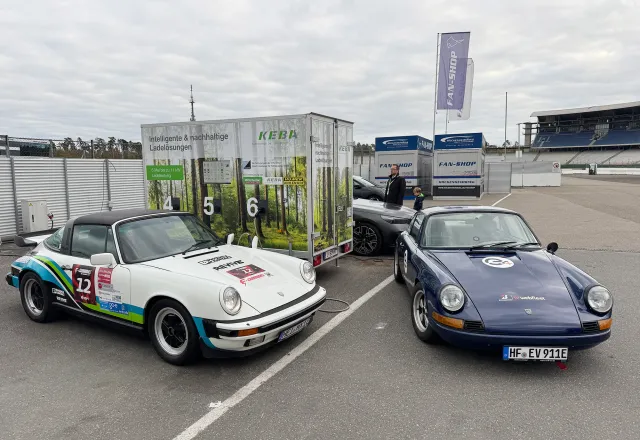 HUMER Anhänger als Ladelösung für E-Autos