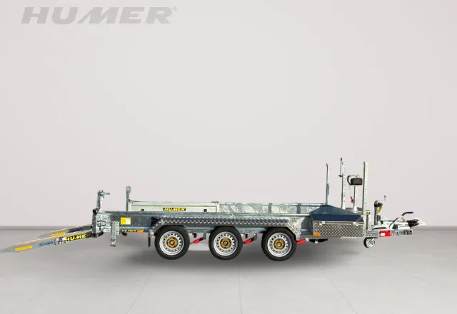 humer-tieflader-baumaschinenanhaenger-dreiseiten-3achs Seite