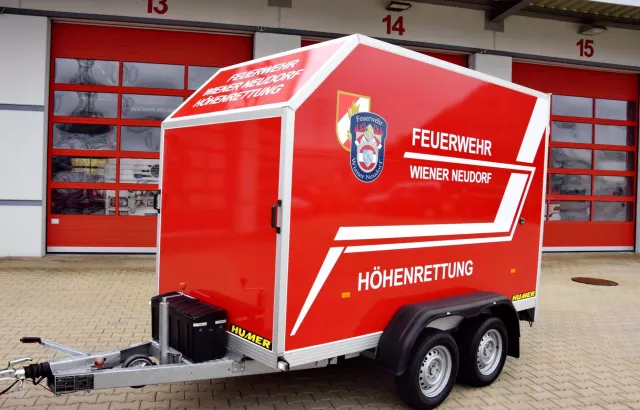 HUMER Tandem-Kofferanhänger vorne