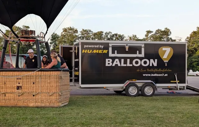 HUMER Anhänger für Heißluftballonfahren