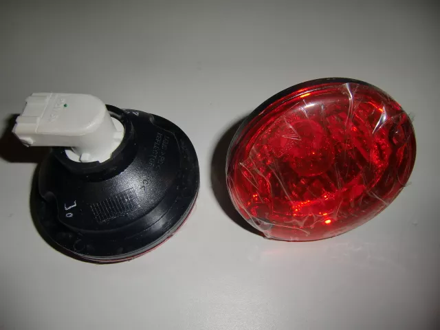 Bremsleuchte Roundpoint rear/stop 3p.
