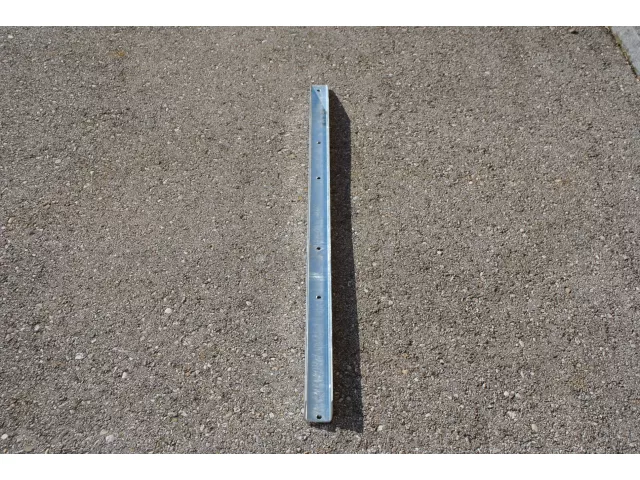 Rückwandstrebe 1420 mm K-Serie montiert