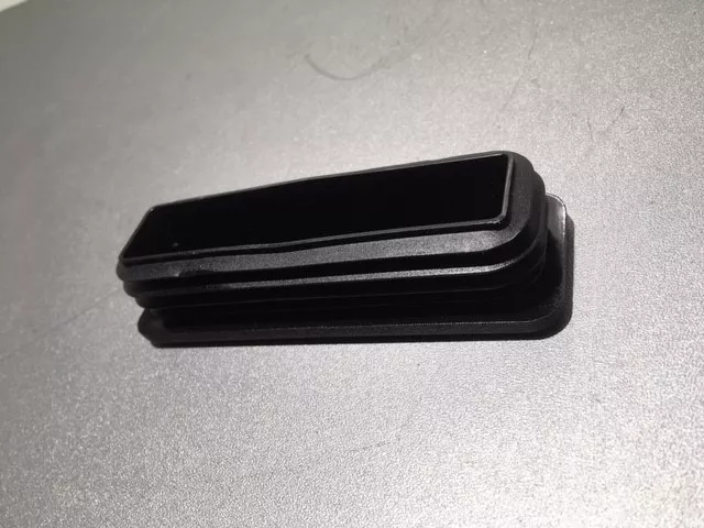 Formrohrstopfen schwarz 120x40 mm