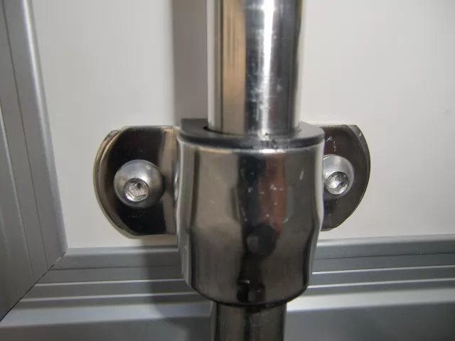 Drehstangenverschl Rohrhalter VA 20mm