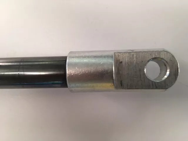Gasfeder 1500N/m 736 mm  Hub=300 mm