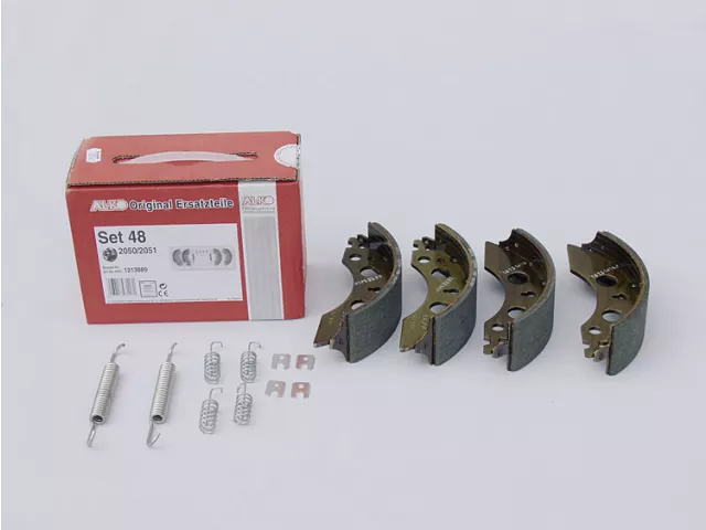 ALKO Set Nr. 48 Bremsbacken+Federn f.2051/ 1Achse