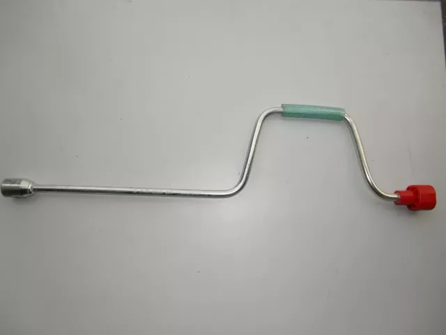 Ausdrehkurbel 665 mm SW 19