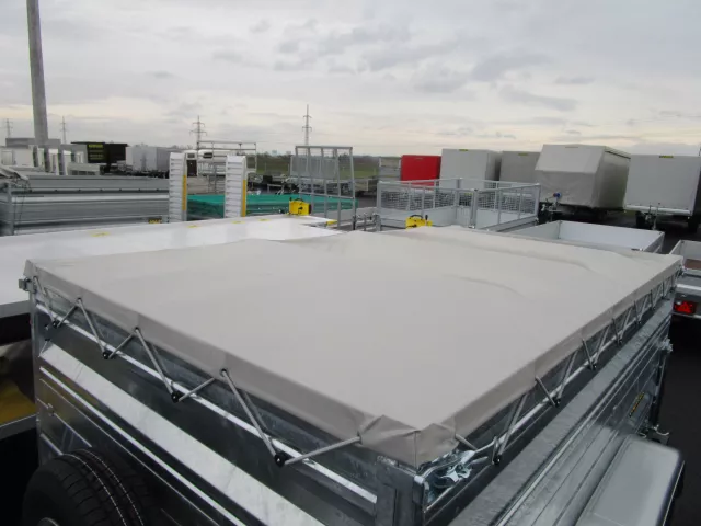 Flachplane 202x128/209x135x6 Randverstärkt