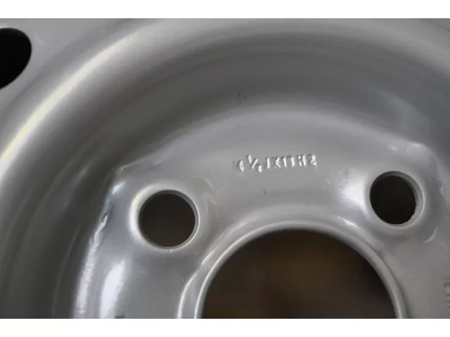 Reifen 175/70R13 86N Felge ET30;4,5J13 4x100