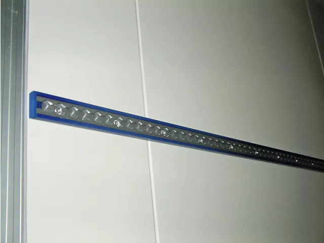 Zurrschiene Alu flach (schwarz) lfm