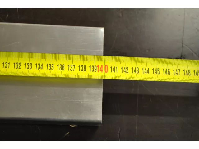 Gestell-Alubrett Ladenmaß 145 cm (1399 mm)
