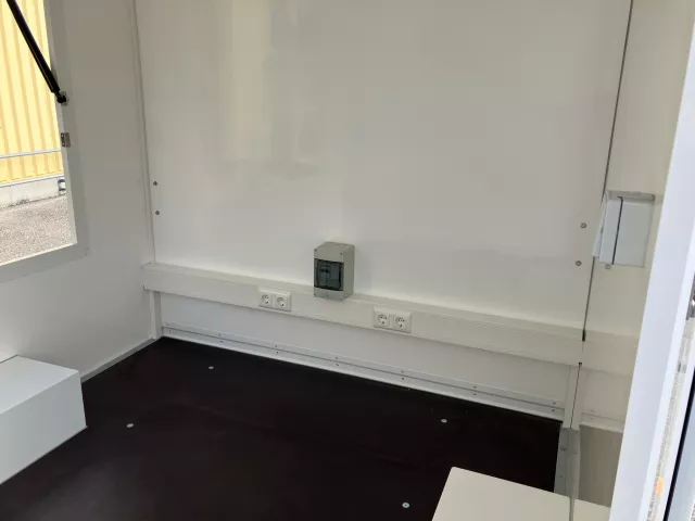 Verkaufsfahrzeuge MICROLINER 230 Basis