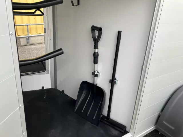 Pferdeanhänger Multimax 378x181x225 2600 kg