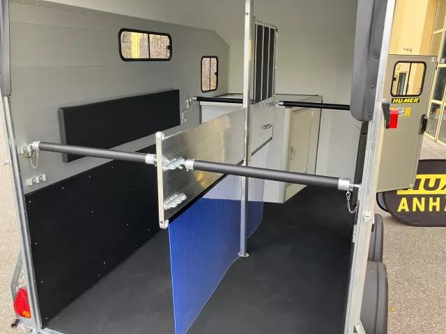 Pferdeanhänger Multimax 378x181x225 2600 kg