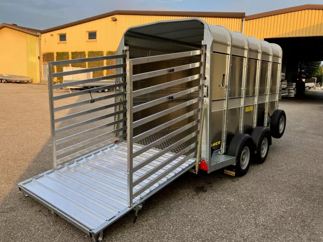 Tier- und Viehtransporter TA5G10 Vieh 311x155x182 2700 kg 13"