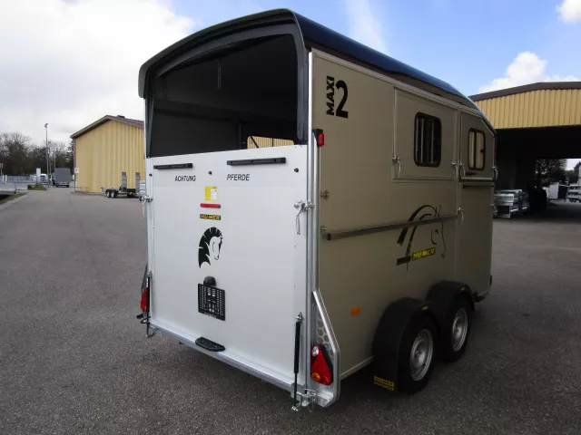 Pferdeanhänger Maxi2 378x181x225 2600 kg
