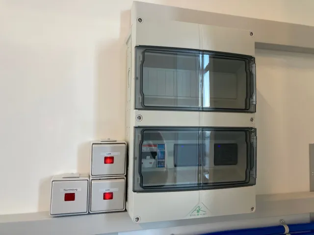 Verkaufsfahrzeuge FTT 610 Toilettenanhänger wf Komfort