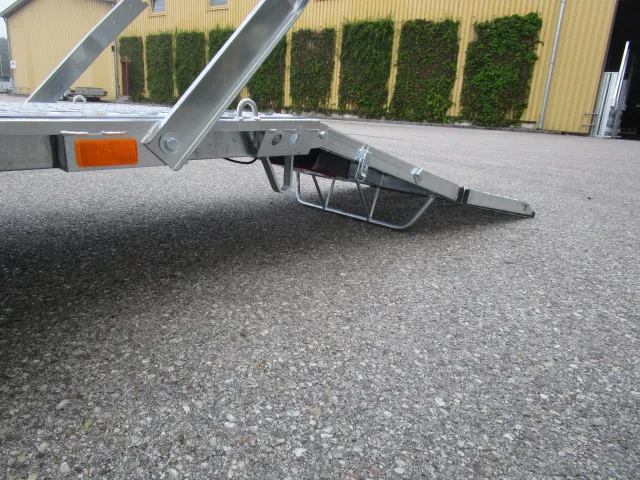 Motorradanhänger Motovan Humer light 2450x880 750 kg 13"