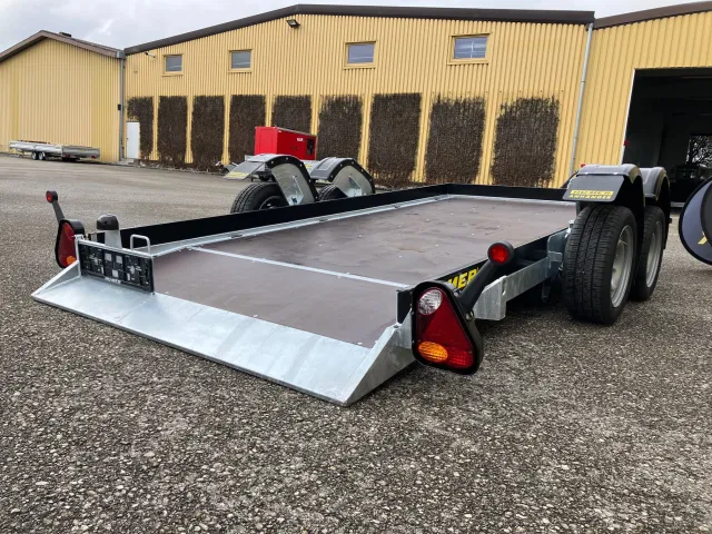 Absenkanhänger Liftomat 345x162x10 3000 kg 13"