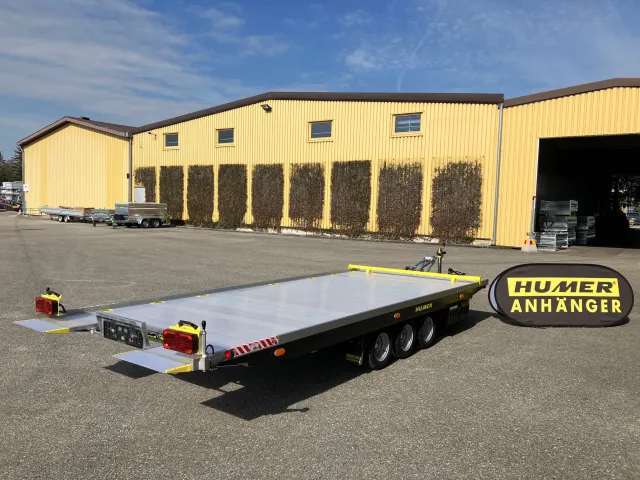Auto/Multi-Transporter Humer Spielberg 474x209 3500 kg dreiachs 10"