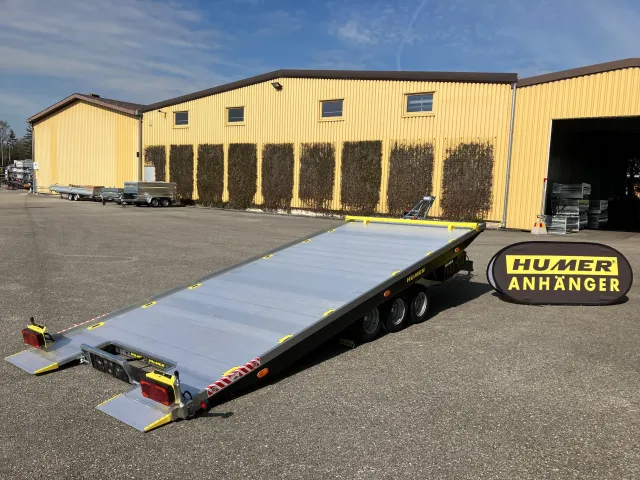 Auto/Multi-Transporter Humer Spielberg 474x209 3500 kg dreiachs 10"