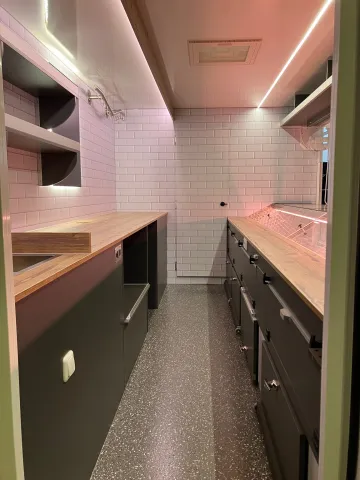 Verkaufsfahrzeuge FRESH-MASTER® 380