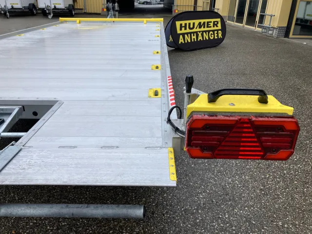 Auto/Multi-Transporter Humer Spielberg 474x209 3500 kg 13"