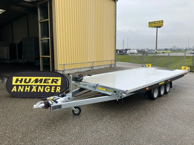 Auto/Multi-Transporter Humer Spielberg 474x209 3500 kg dreiachs 10"