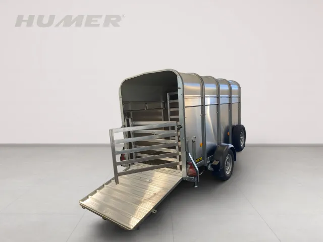 P8G Vieh 244x121x153 1400 kg 13 "