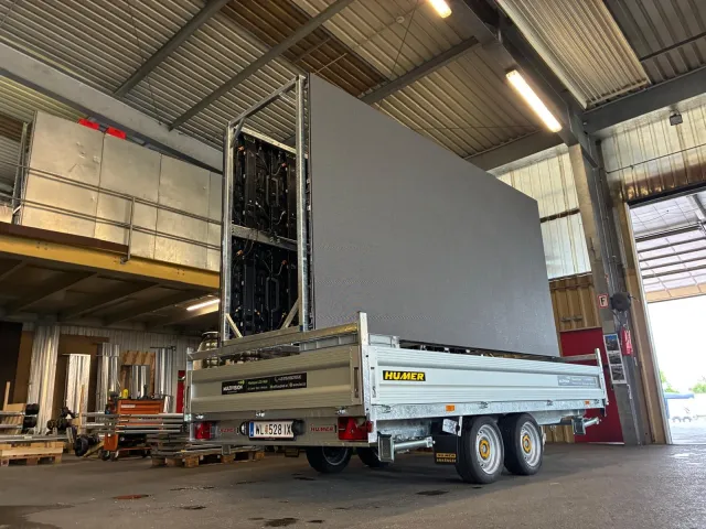 4 Meter x 2,1 Meter 2700kg