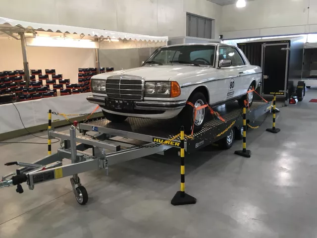 Automobil Ausstellungsfahrzeug Mercedes 230C