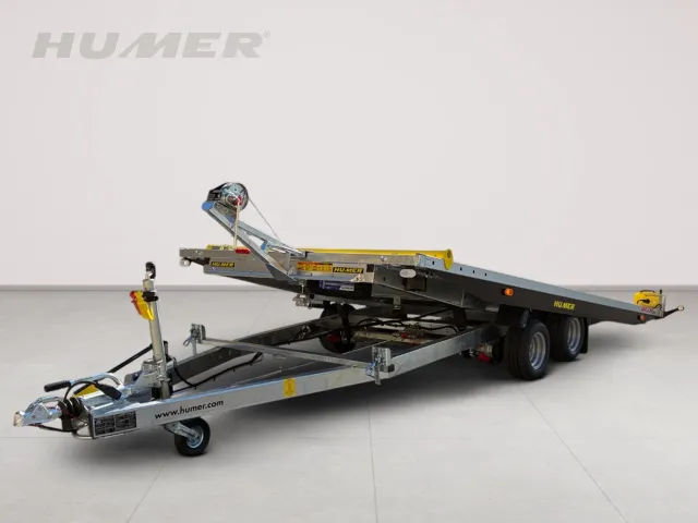 HUMER Autotransporter Spielberg