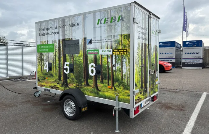 Die intelligente Ladelösung von KEBA und HUMER Anhänger
