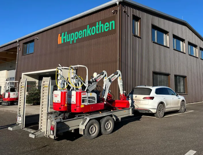 Huppenkothen Transport mit Humer Anhänger Huppenkothen Transport mit Humer Anhänger